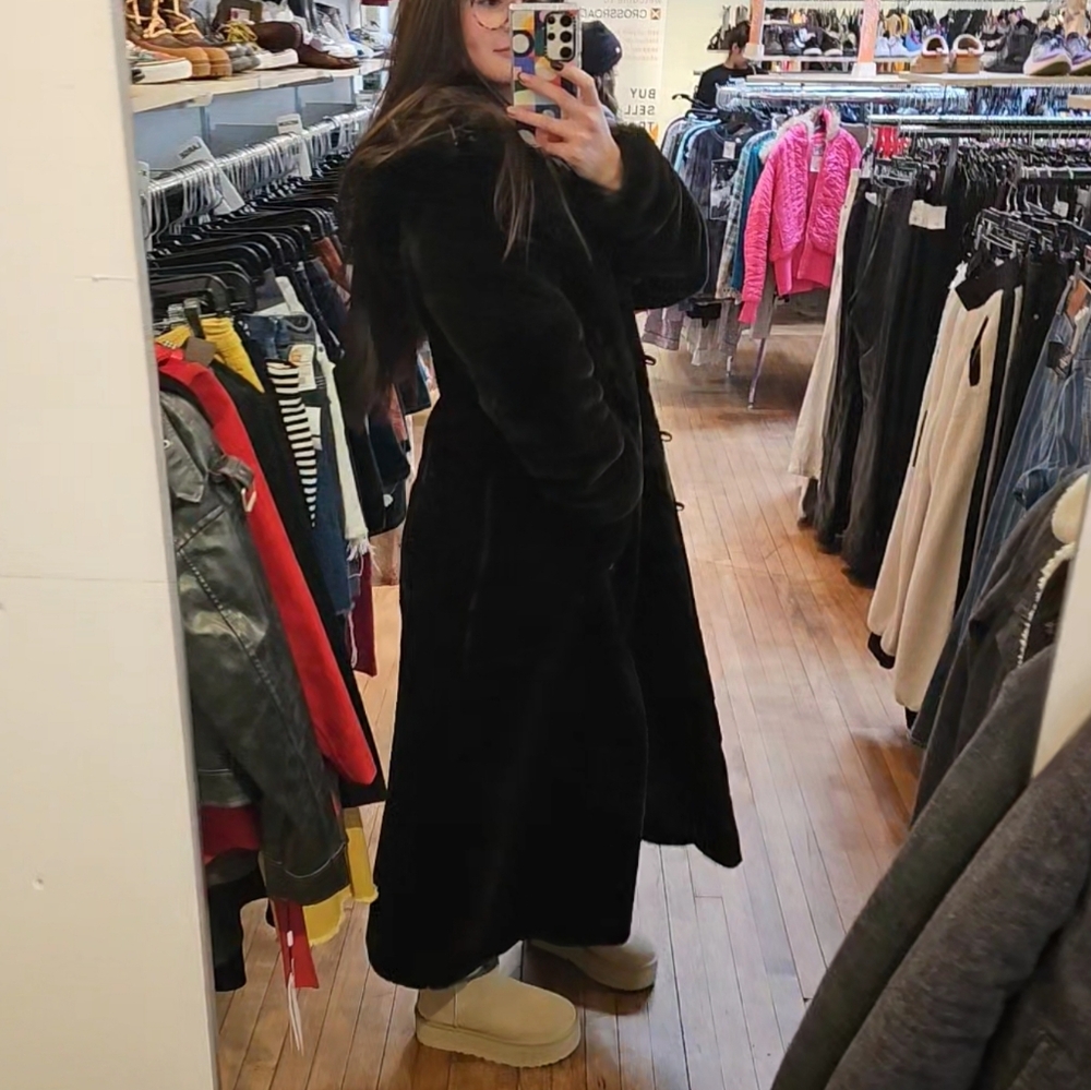 NILS Sportswear long brown faux fur coat jacket M